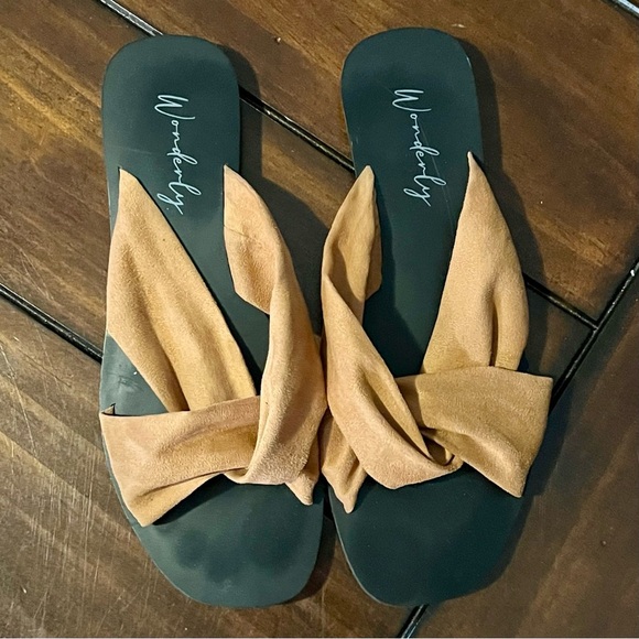 Wonderly Garland Tan Fabric Twist Sandals – Size 6M - Picture 1 of 7